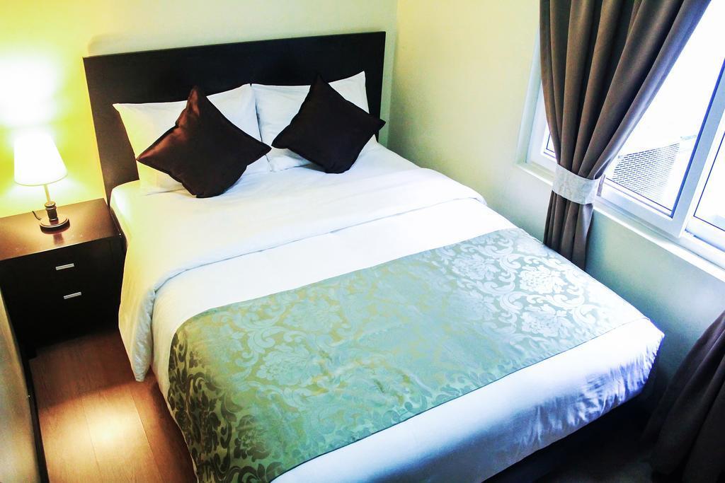 The Studio 18 Residences Manila Exterior foto